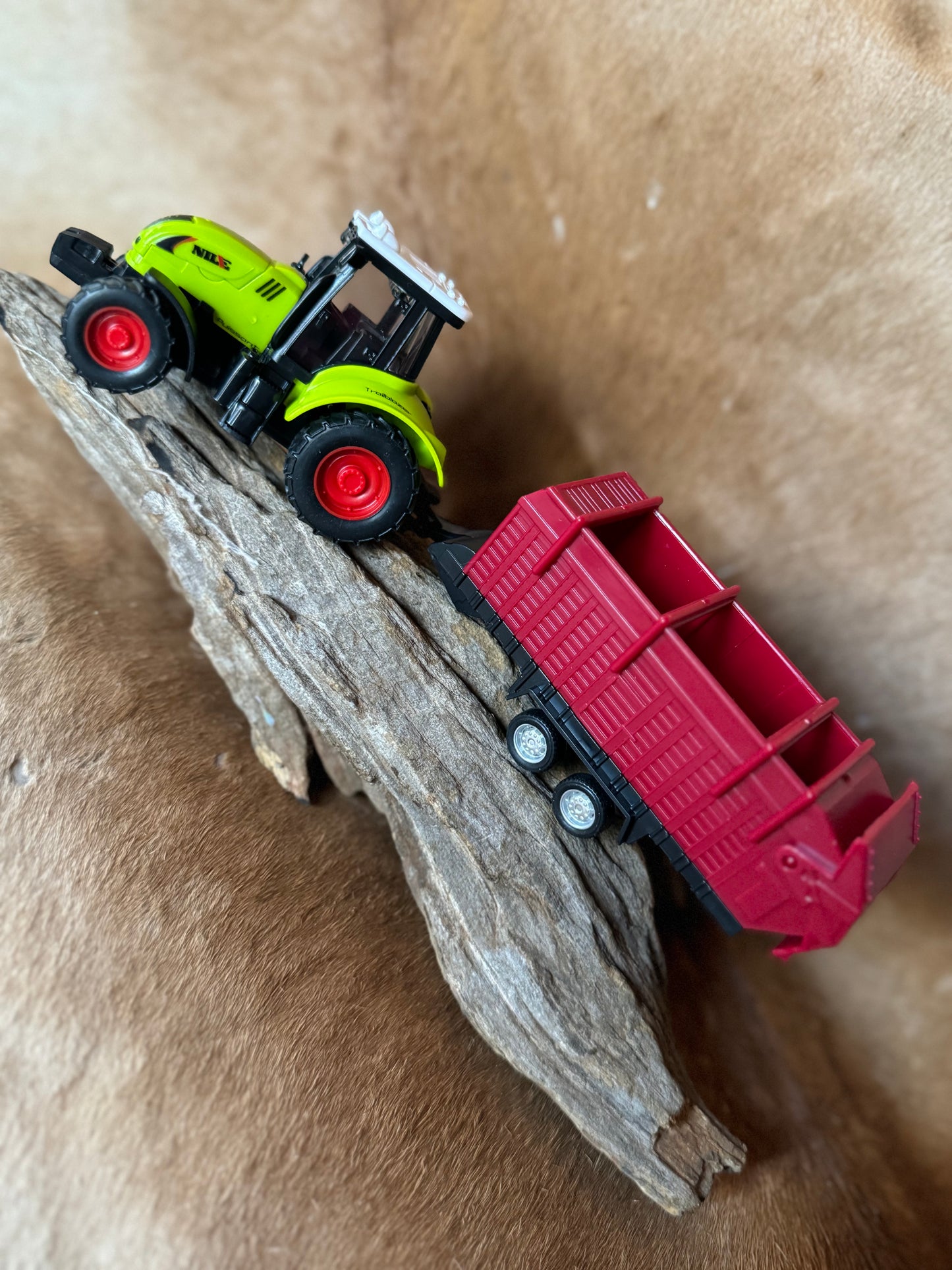 Trator Brinquedo